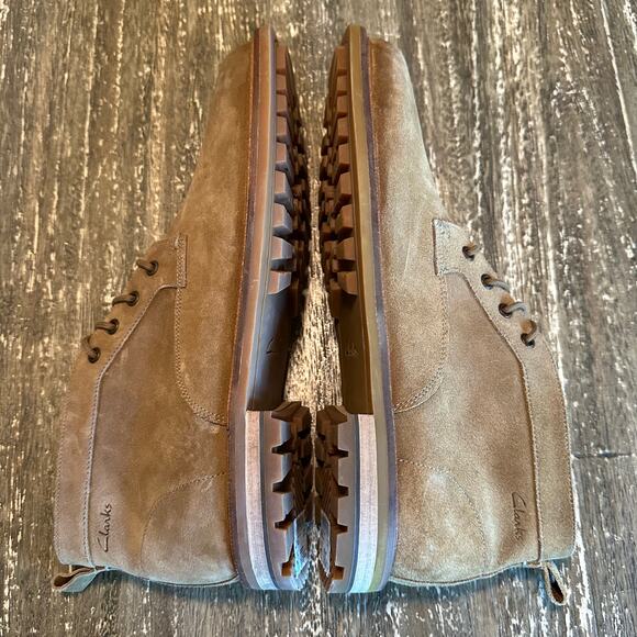NWOB Clarks Foxwell Mid Leather Suede Boots Dark Sand Men’s Size 10M main image 12